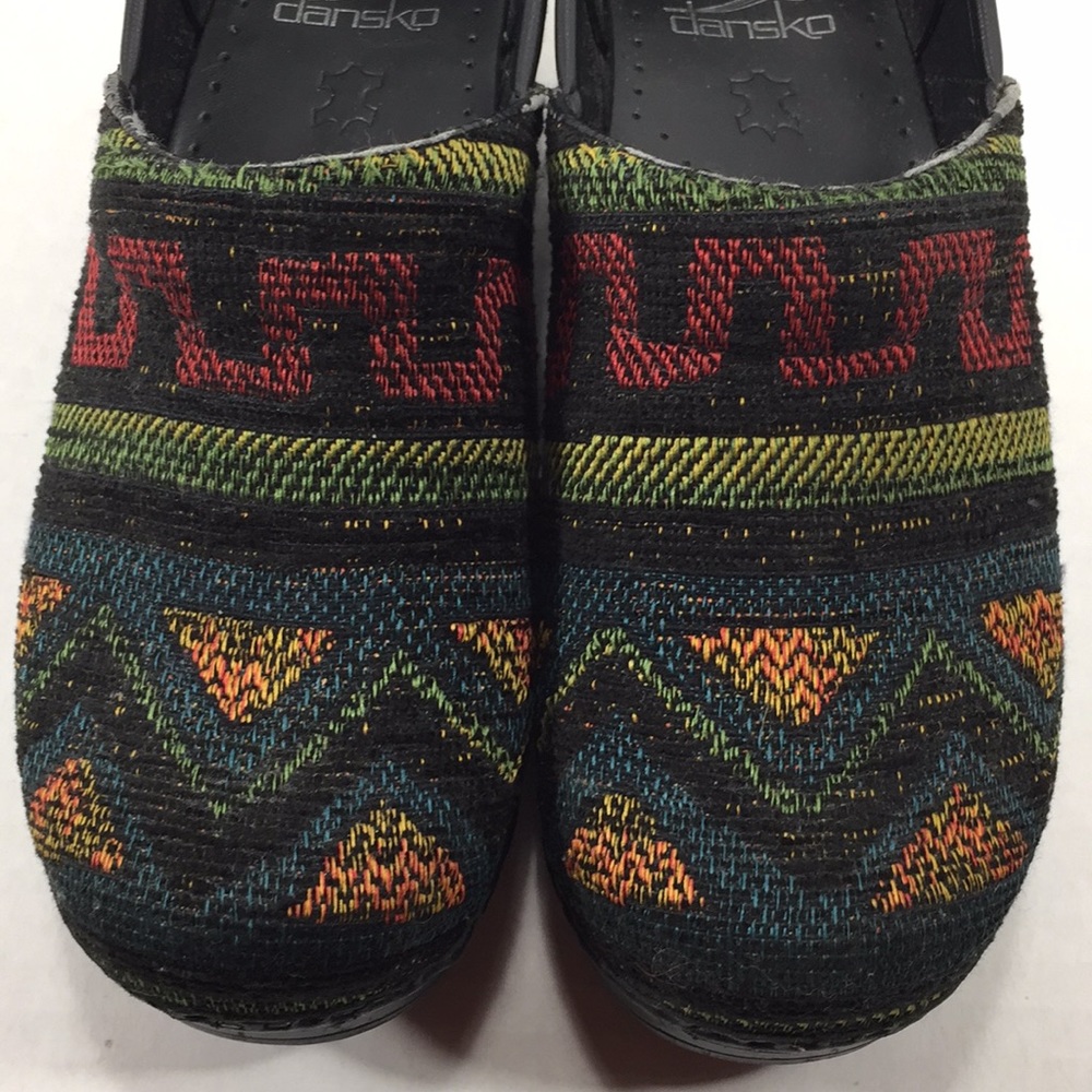 Dansko nursing and healthcare shoes 37